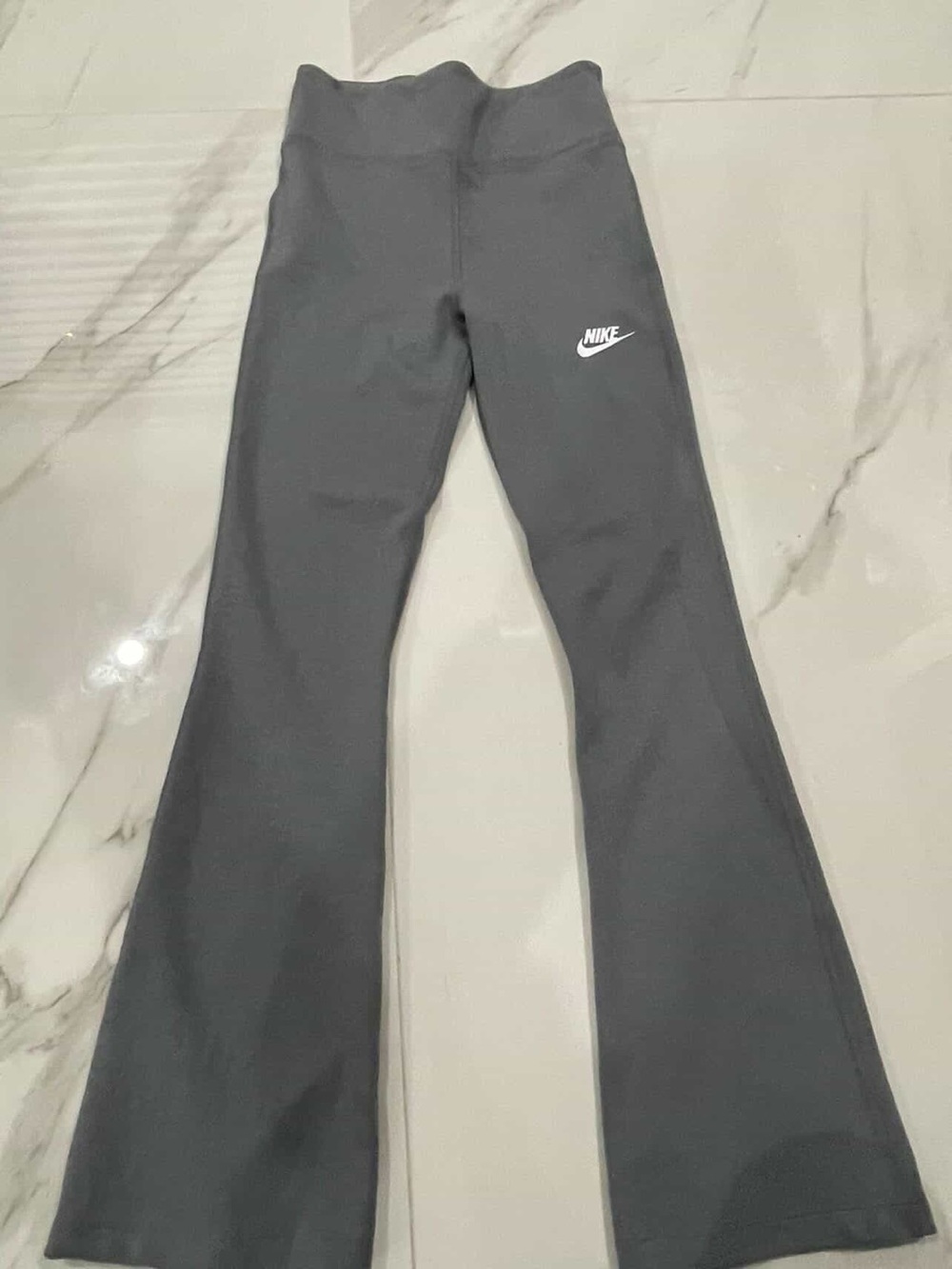 Nike Kids Dark Gray Flared Leggings with White Logo